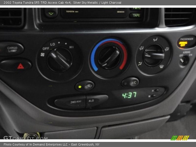 Silver Sky Metallic / Light Charcoal 2002 Toyota Tundra SR5 TRD Access Cab 4x4