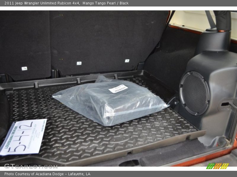 Mango Tango Pearl / Black 2011 Jeep Wrangler Unlimited Rubicon 4x4