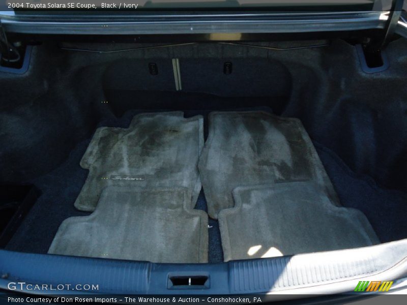 Black / Ivory 2004 Toyota Solara SE Coupe