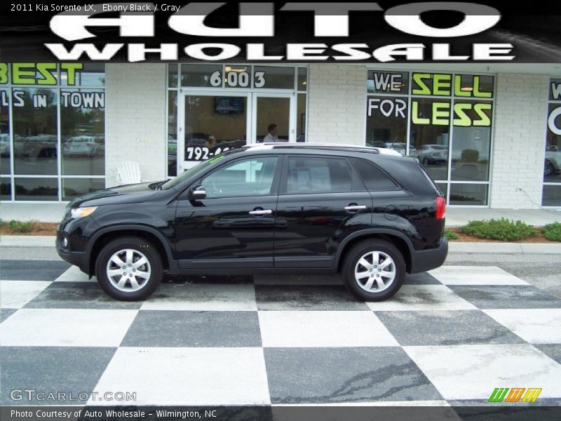 Ebony Black / Gray 2011 Kia Sorento LX