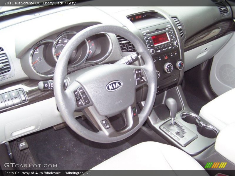 Ebony Black / Gray 2011 Kia Sorento LX