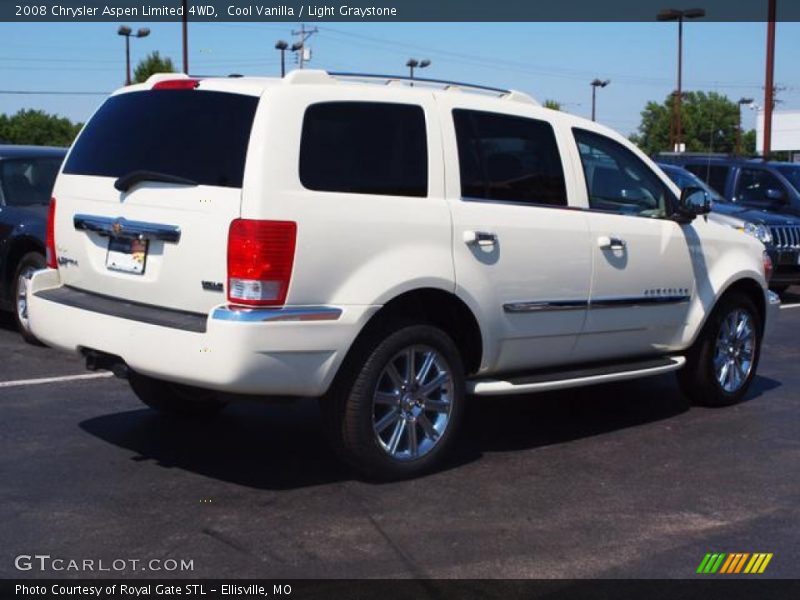 Cool Vanilla / Light Graystone 2008 Chrysler Aspen Limited 4WD