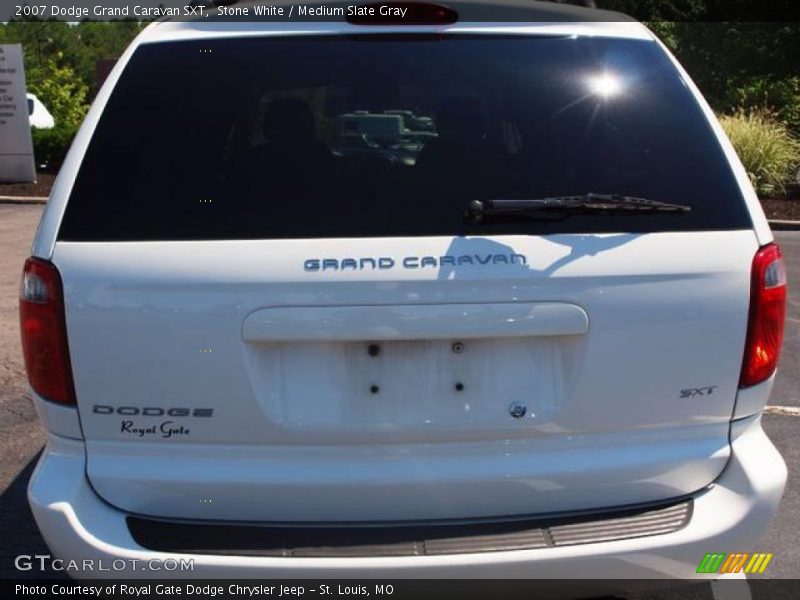 Stone White / Medium Slate Gray 2007 Dodge Grand Caravan SXT