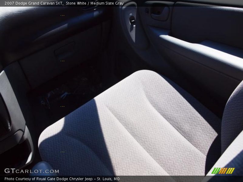 Stone White / Medium Slate Gray 2007 Dodge Grand Caravan SXT