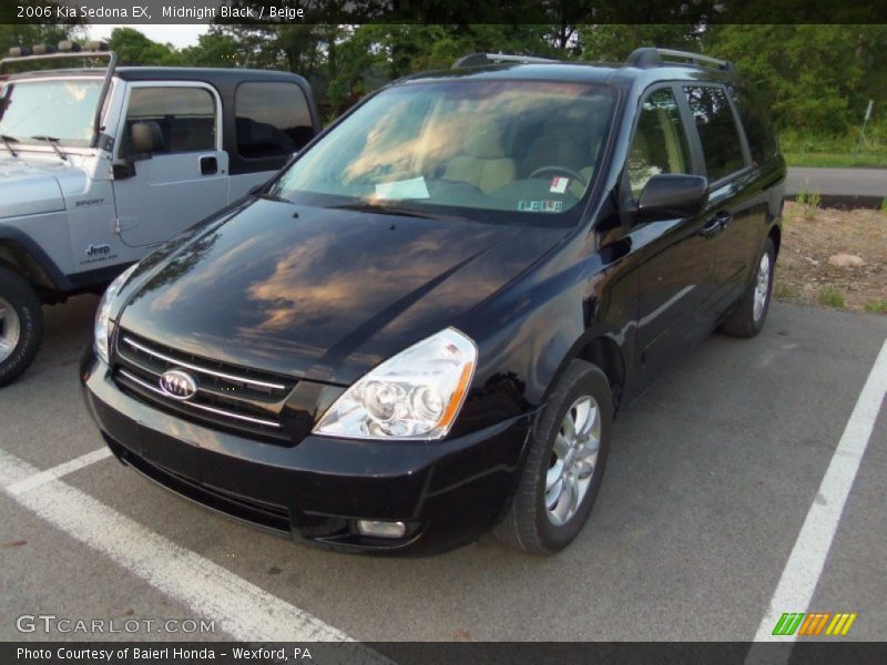Midnight Black / Beige 2006 Kia Sedona EX
