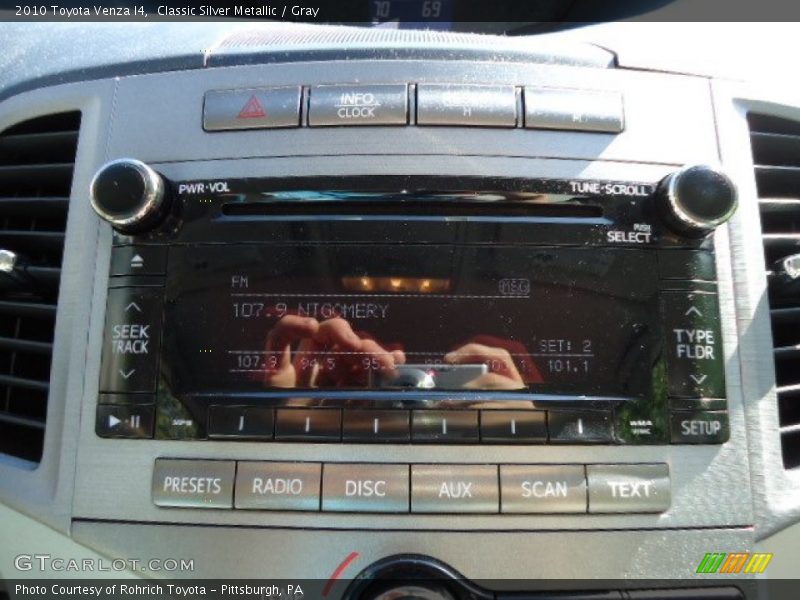 Classic Silver Metallic / Gray 2010 Toyota Venza I4