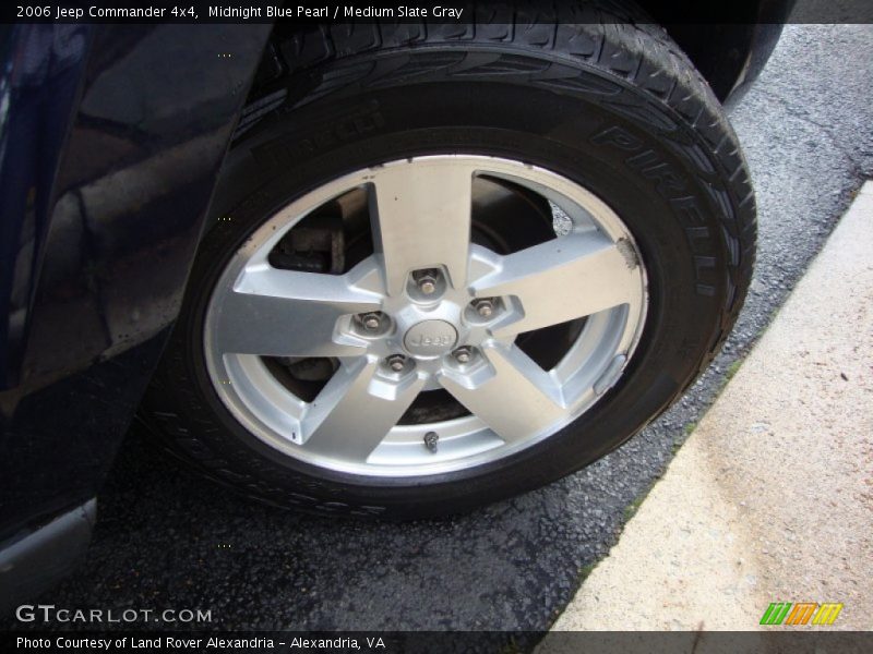 Midnight Blue Pearl / Medium Slate Gray 2006 Jeep Commander 4x4