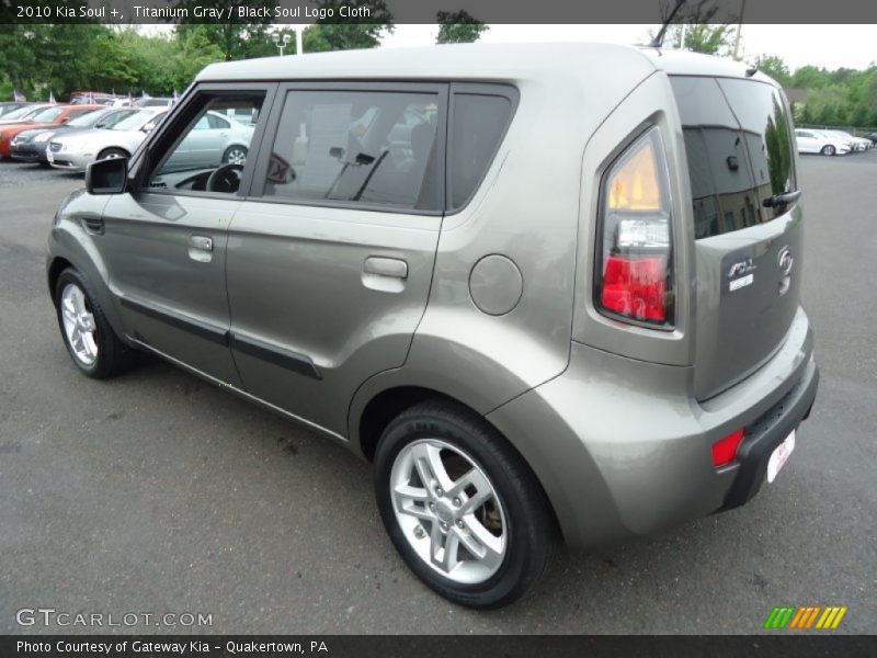 Titanium Gray / Black Soul Logo Cloth 2010 Kia Soul +