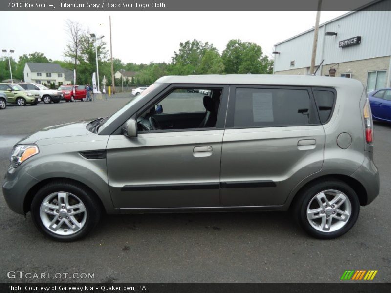 2010 Soul + Titanium Gray