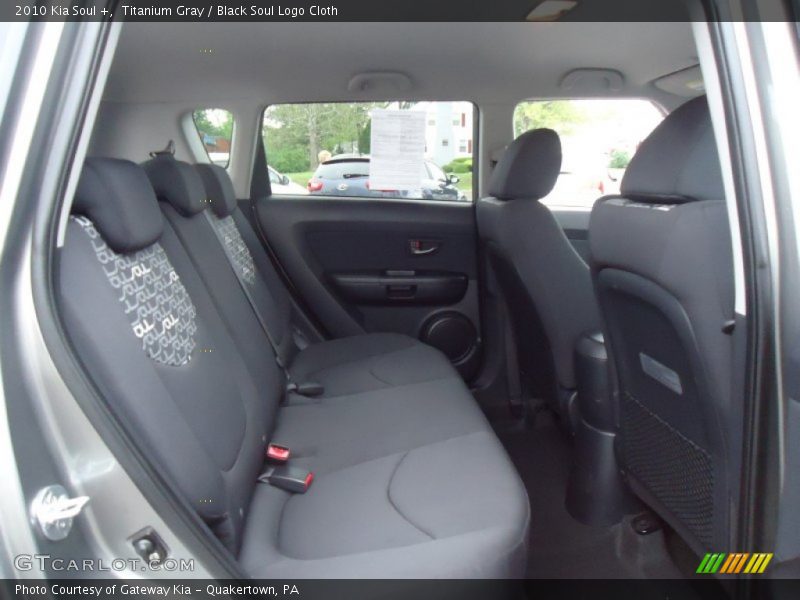 Rear Seat of 2010 Soul +