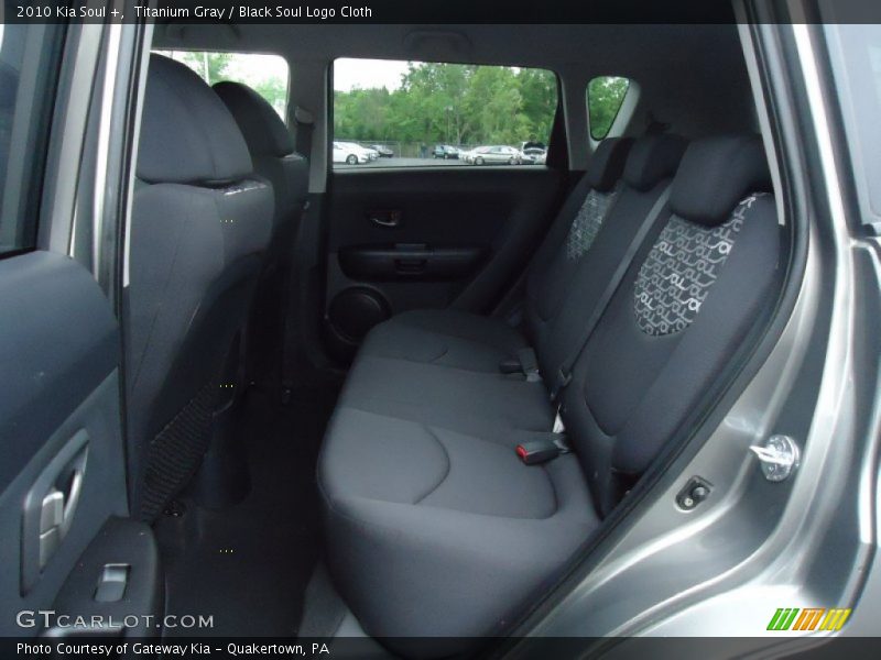 Rear Seat of 2010 Soul +