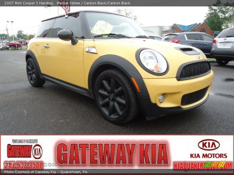 Mellow Yellow / Carbon Black/Carbon Black 2007 Mini Cooper S Hardtop