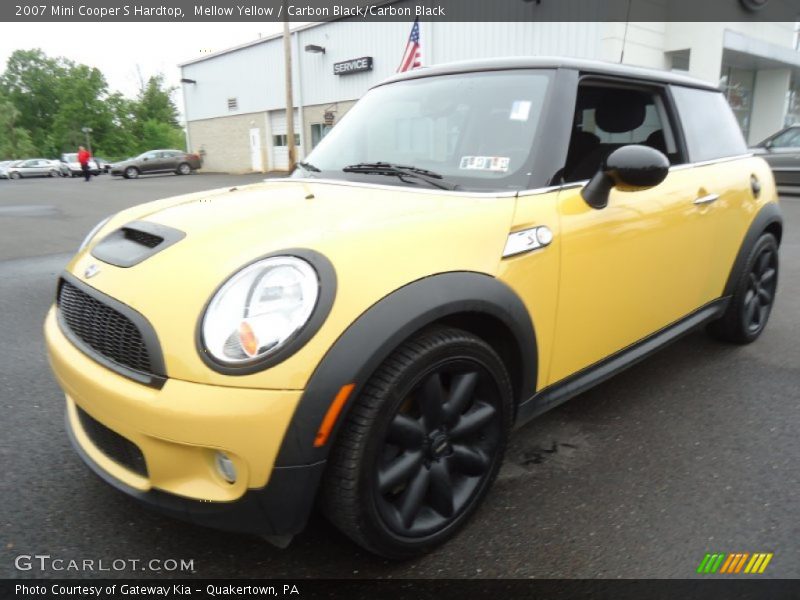 Mellow Yellow / Carbon Black/Carbon Black 2007 Mini Cooper S Hardtop