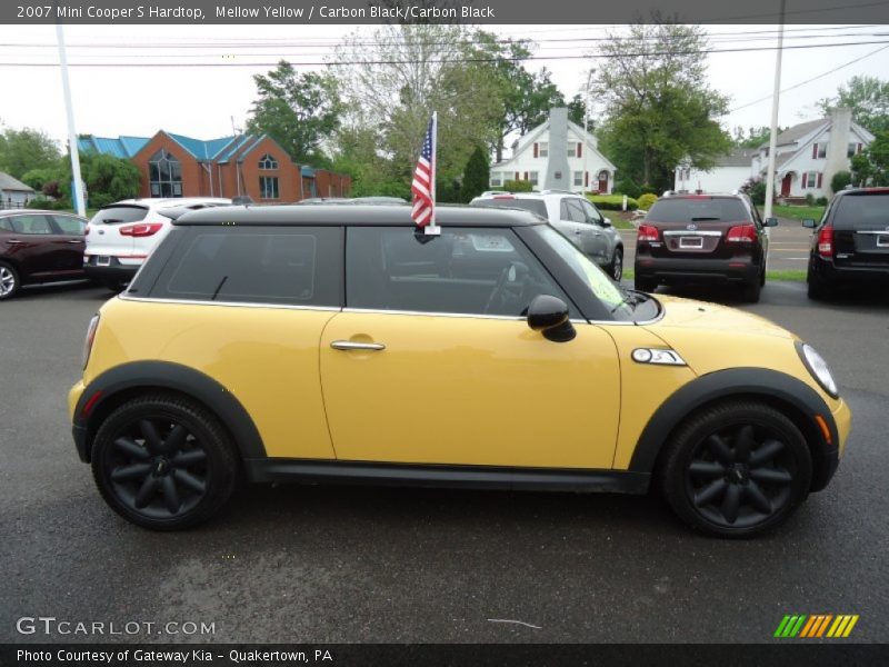 Mellow Yellow / Carbon Black/Carbon Black 2007 Mini Cooper S Hardtop