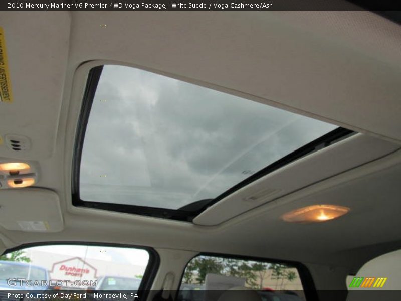 Sunroof of 2010 Mariner V6 Premier 4WD Voga Package