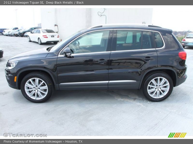 Deep Black Metallic / Black 2012 Volkswagen Tiguan SE