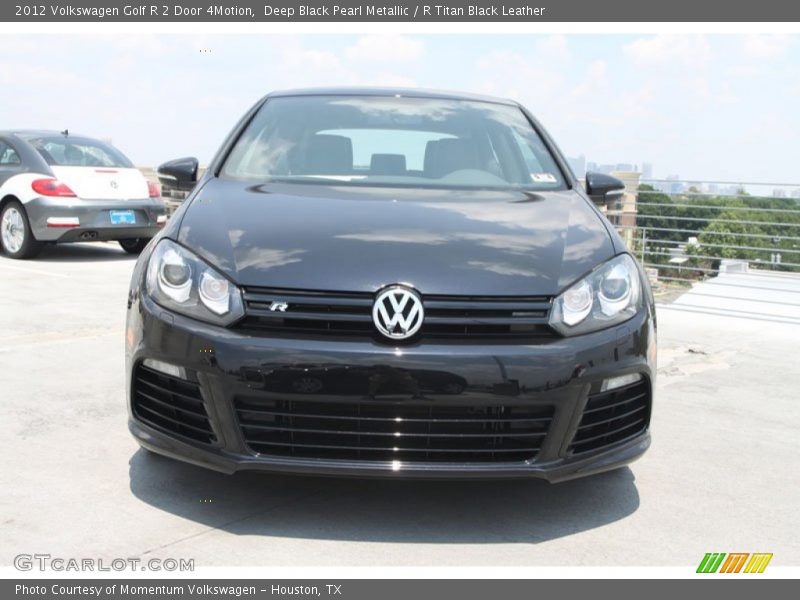 Deep Black Pearl Metallic / R Titan Black Leather 2012 Volkswagen Golf R 2 Door 4Motion