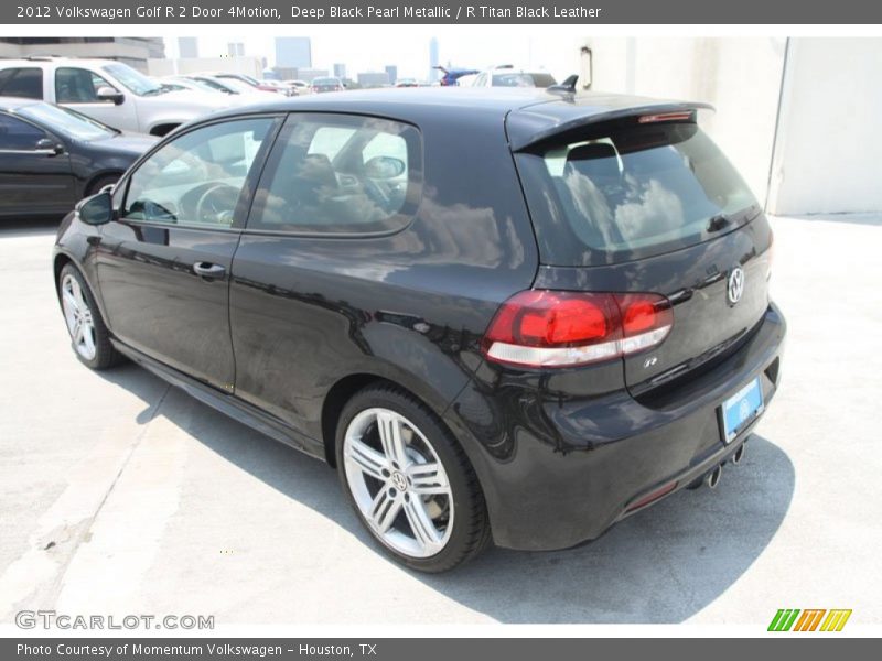 Deep Black Pearl Metallic / R Titan Black Leather 2012 Volkswagen Golf R 2 Door 4Motion