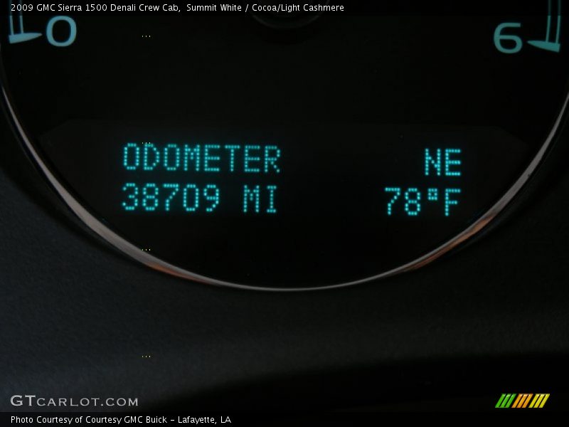 Summit White / Cocoa/Light Cashmere 2009 GMC Sierra 1500 Denali Crew Cab