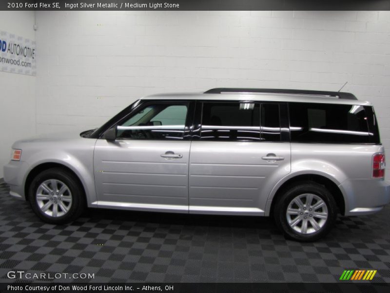 Ingot Silver Metallic / Medium Light Stone 2010 Ford Flex SE