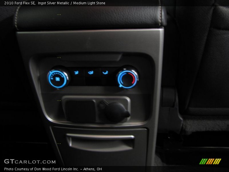 Ingot Silver Metallic / Medium Light Stone 2010 Ford Flex SE