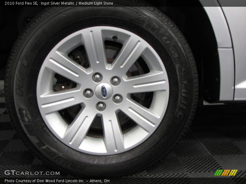 Ingot Silver Metallic / Medium Light Stone 2010 Ford Flex SE