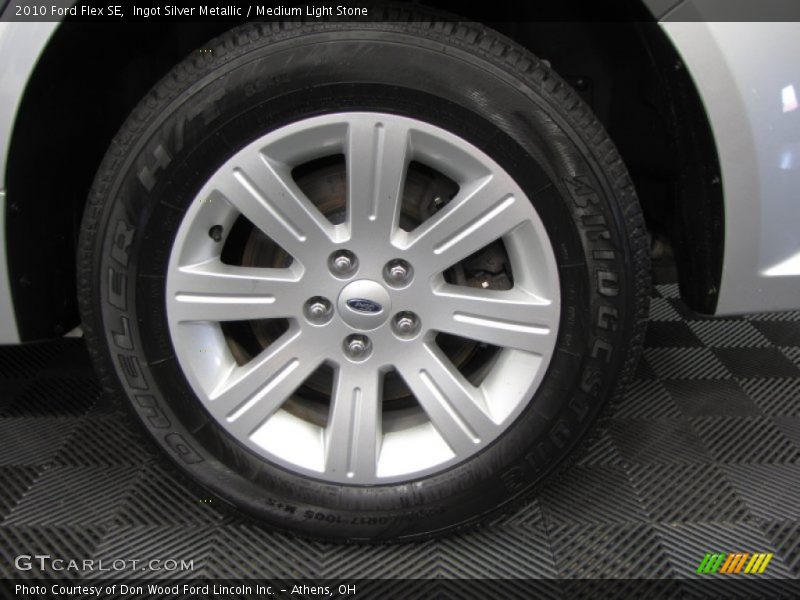 Ingot Silver Metallic / Medium Light Stone 2010 Ford Flex SE