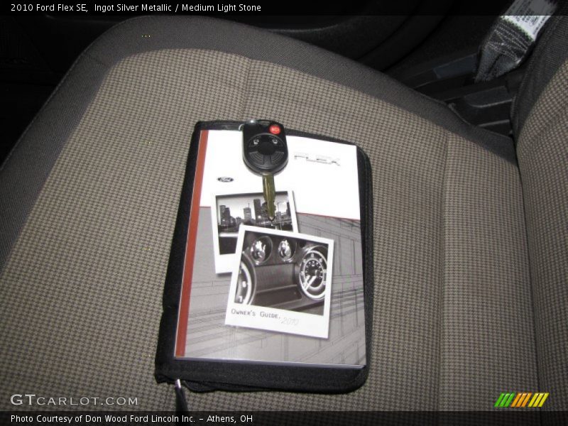 Ingot Silver Metallic / Medium Light Stone 2010 Ford Flex SE