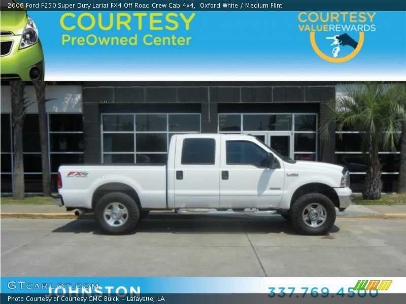 Oxford White / Medium Flint 2006 Ford F250 Super Duty Lariat FX4 Off Road Crew Cab 4x4