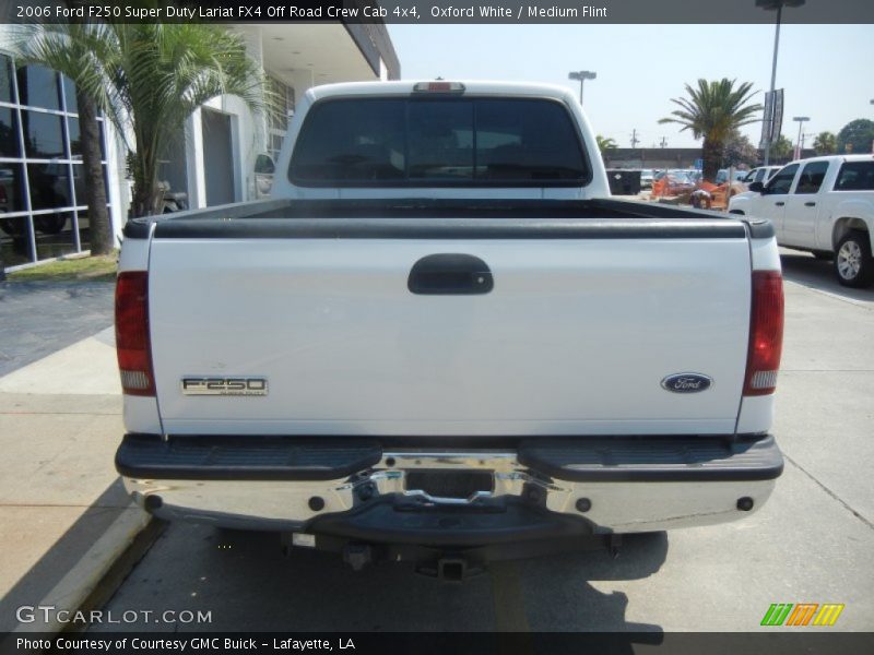 Oxford White / Medium Flint 2006 Ford F250 Super Duty Lariat FX4 Off Road Crew Cab 4x4