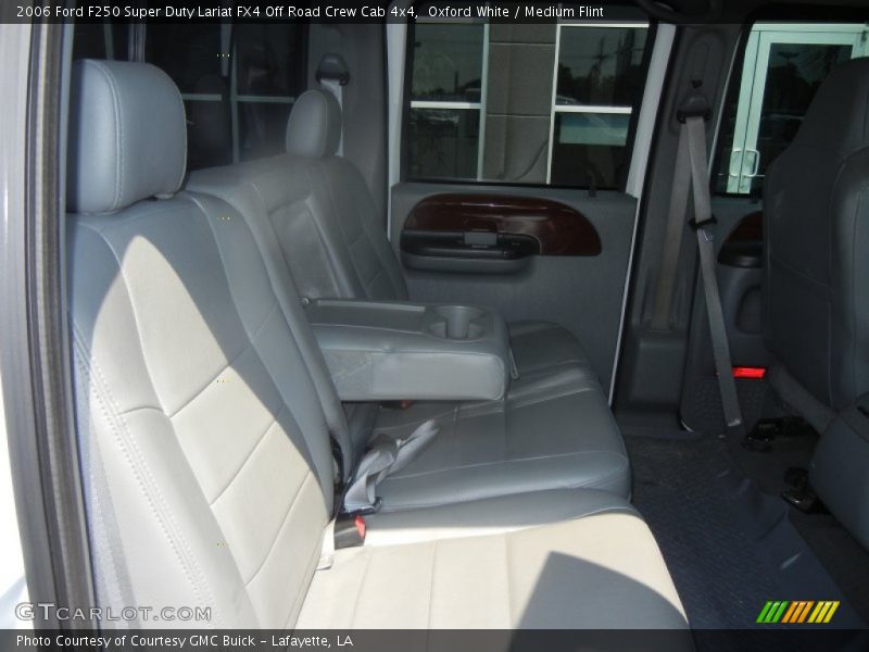 Oxford White / Medium Flint 2006 Ford F250 Super Duty Lariat FX4 Off Road Crew Cab 4x4