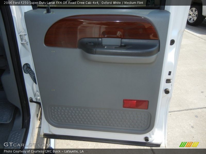 Oxford White / Medium Flint 2006 Ford F250 Super Duty Lariat FX4 Off Road Crew Cab 4x4