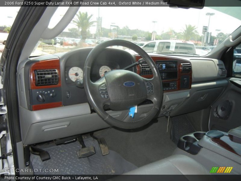 Oxford White / Medium Flint 2006 Ford F250 Super Duty Lariat FX4 Off Road Crew Cab 4x4