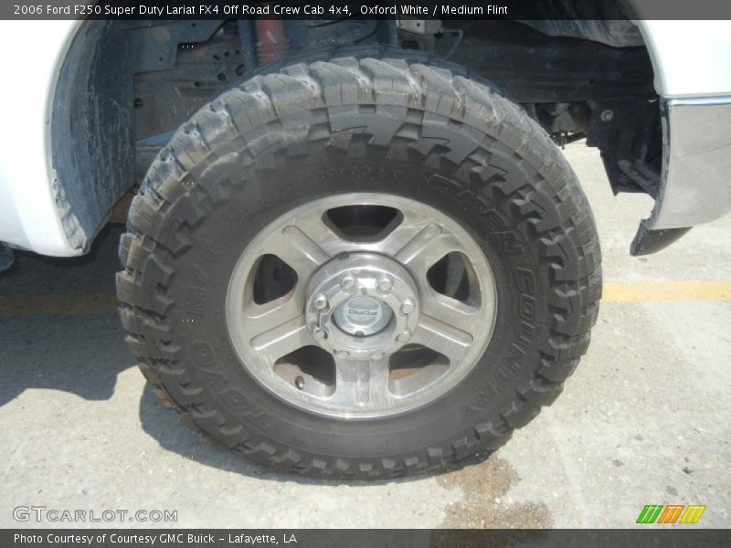 Oxford White / Medium Flint 2006 Ford F250 Super Duty Lariat FX4 Off Road Crew Cab 4x4