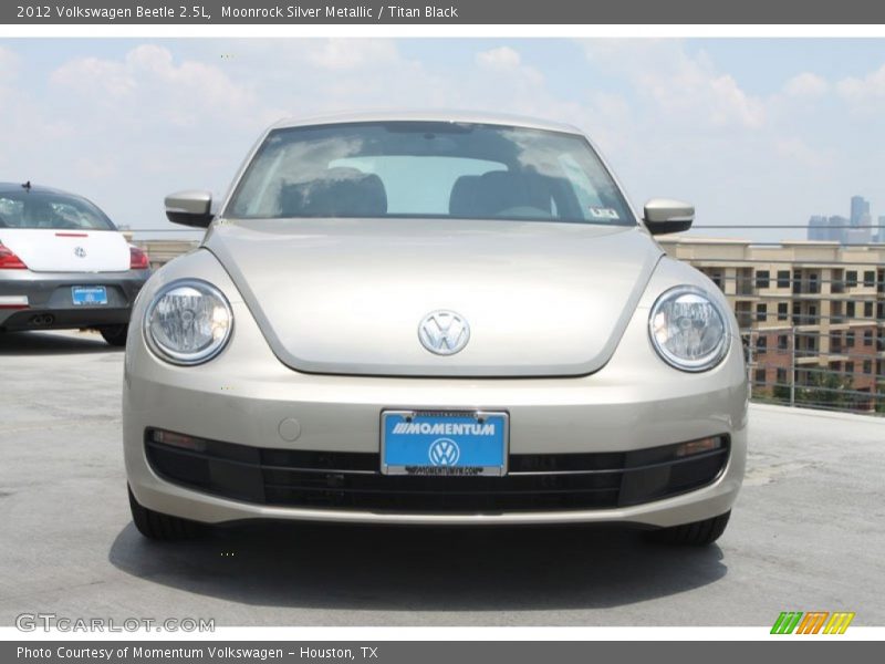 Moonrock Silver Metallic / Titan Black 2012 Volkswagen Beetle 2.5L