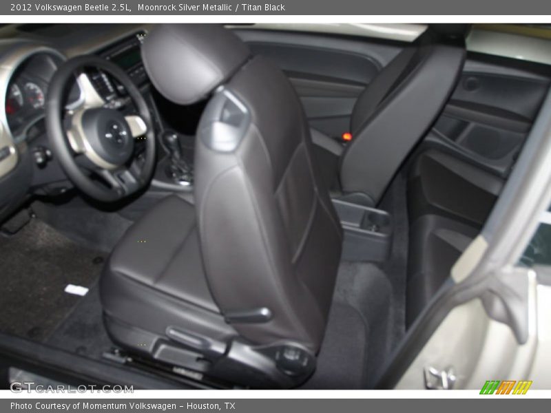 Moonrock Silver Metallic / Titan Black 2012 Volkswagen Beetle 2.5L