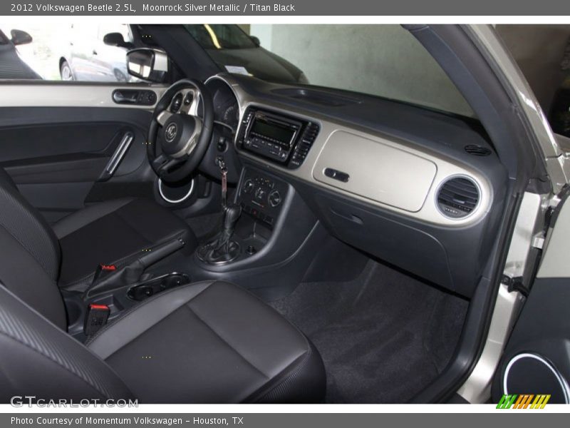 Moonrock Silver Metallic / Titan Black 2012 Volkswagen Beetle 2.5L