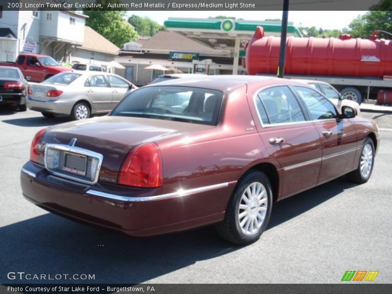Autumn Red Metallic / Espresso/Medium Light Stone 2003 Lincoln Town Car Executive