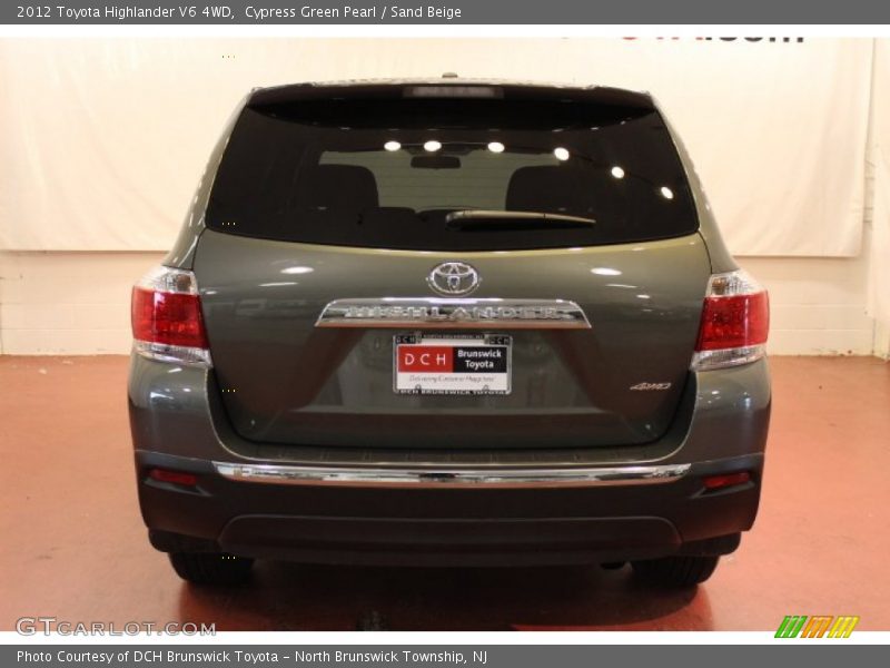 Cypress Green Pearl / Sand Beige 2012 Toyota Highlander V6 4WD