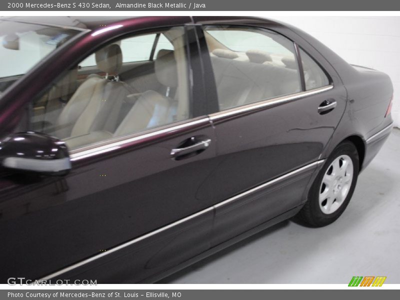 Almandine Black Metallic / Java 2000 Mercedes-Benz S 430 Sedan