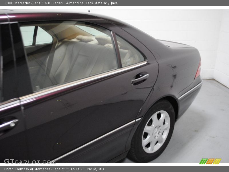 Almandine Black Metallic / Java 2000 Mercedes-Benz S 430 Sedan