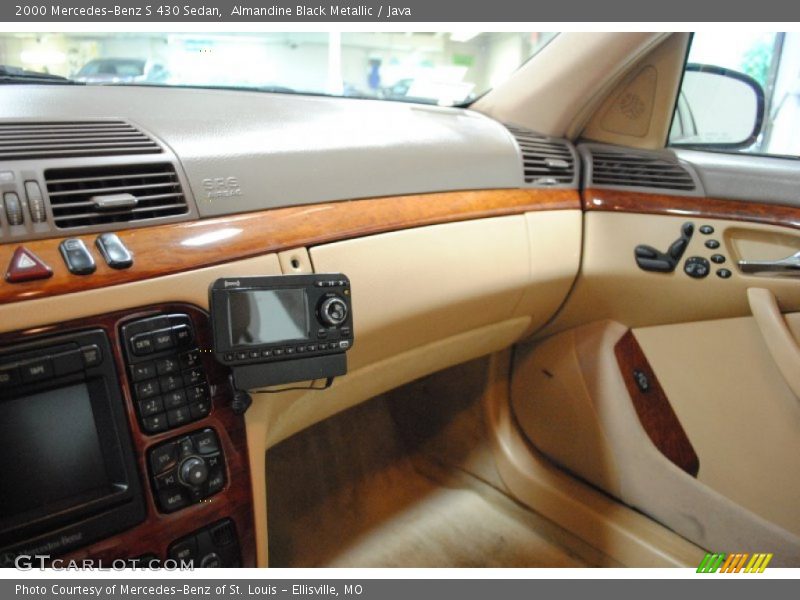 Almandine Black Metallic / Java 2000 Mercedes-Benz S 430 Sedan