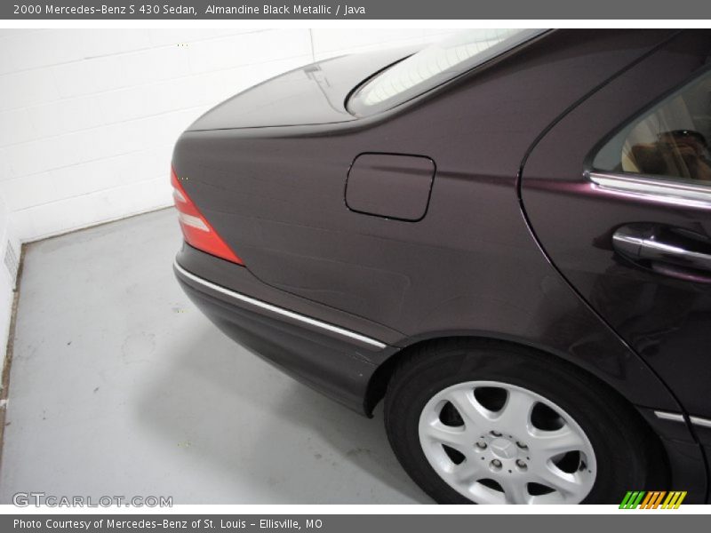 Almandine Black Metallic / Java 2000 Mercedes-Benz S 430 Sedan
