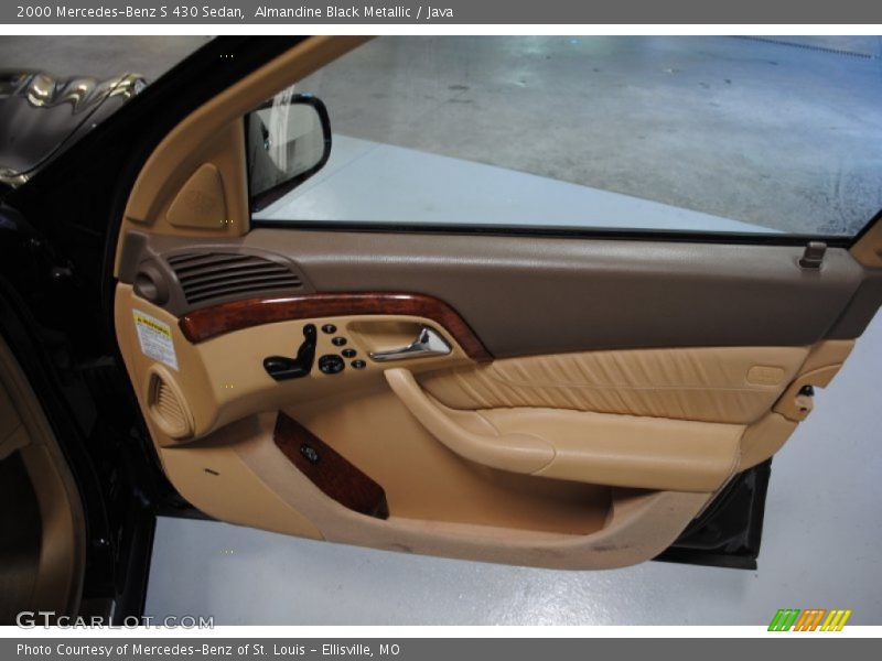 Almandine Black Metallic / Java 2000 Mercedes-Benz S 430 Sedan