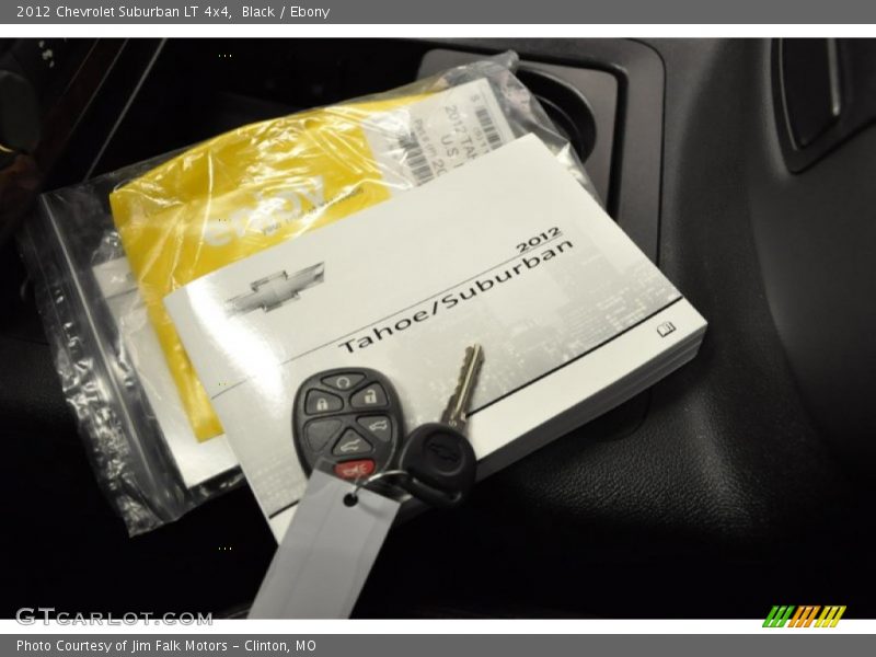 Black / Ebony 2012 Chevrolet Suburban LT 4x4