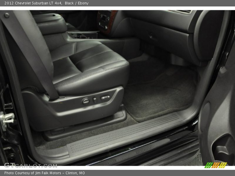 Black / Ebony 2012 Chevrolet Suburban LT 4x4