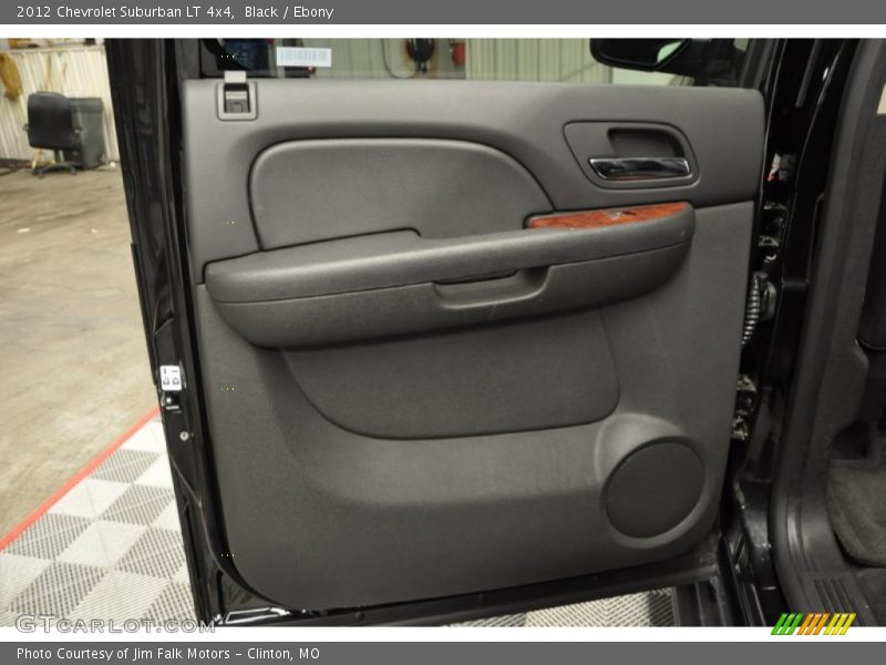 Black / Ebony 2012 Chevrolet Suburban LT 4x4