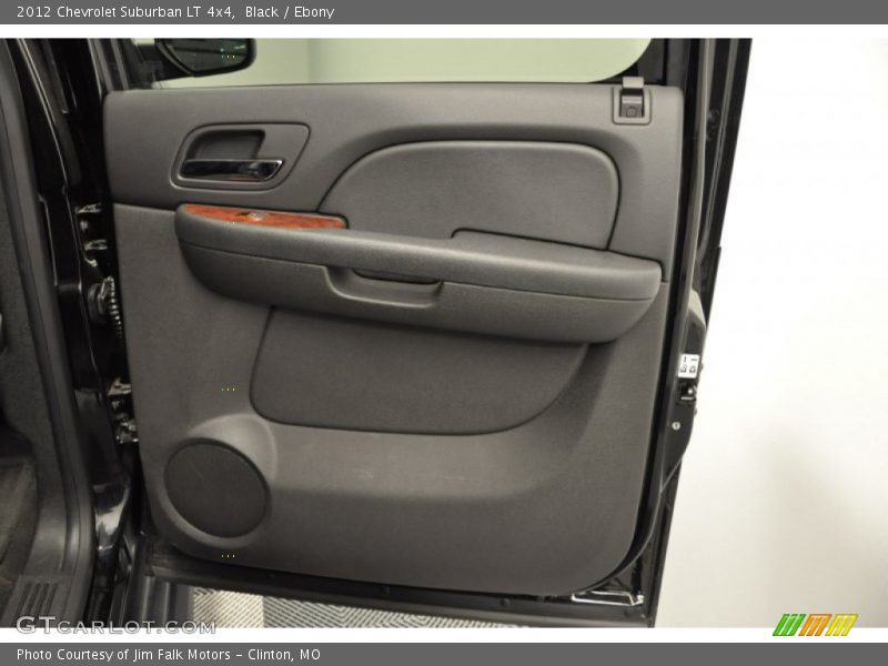 Black / Ebony 2012 Chevrolet Suburban LT 4x4