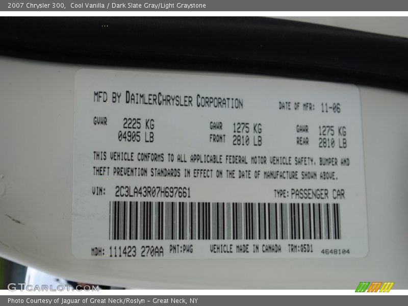 Cool Vanilla / Dark Slate Gray/Light Graystone 2007 Chrysler 300