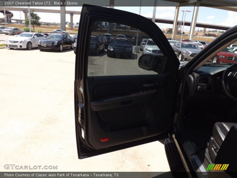 Black / Ebony 2007 Chevrolet Tahoe LTZ